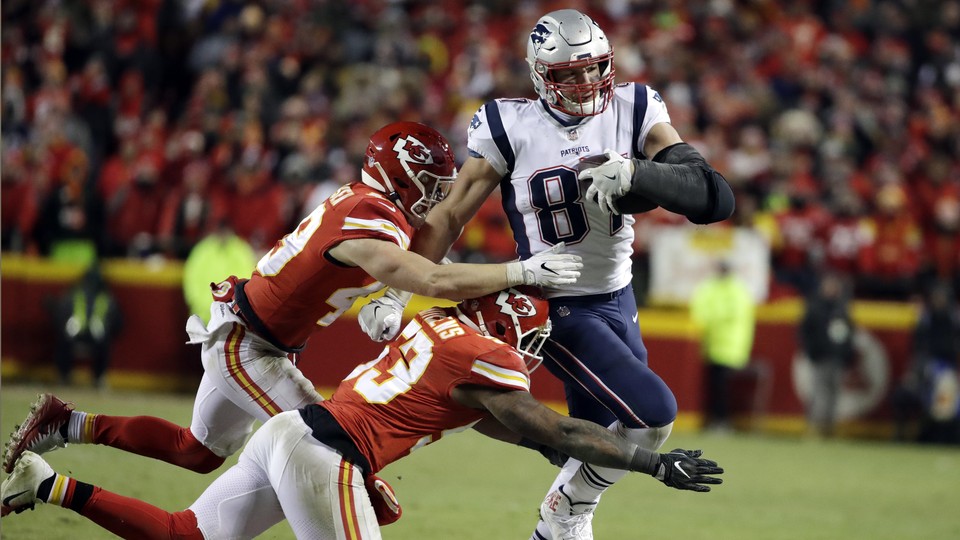 Super Bowl 2018: Rob Gronkowski 'ready to roll' as New England Patriots  tight end declares his fitness, The Independent