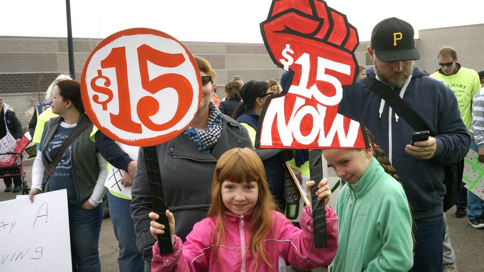 Should Cities Have a Different Minimum Wage Than Their State? - The Atlantic