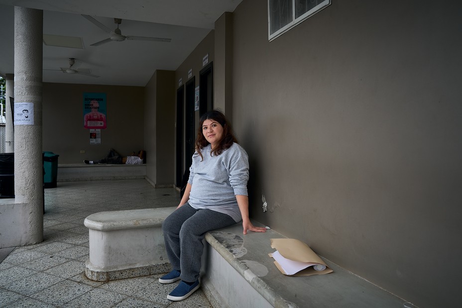 pregnant woman on bench