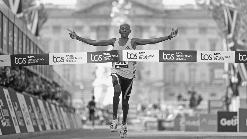 The Kenyan runner Sabastian Sawe crossing the finish line at the 2026 London Marathon