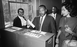 King casts his ballot in Atlanta in 1964