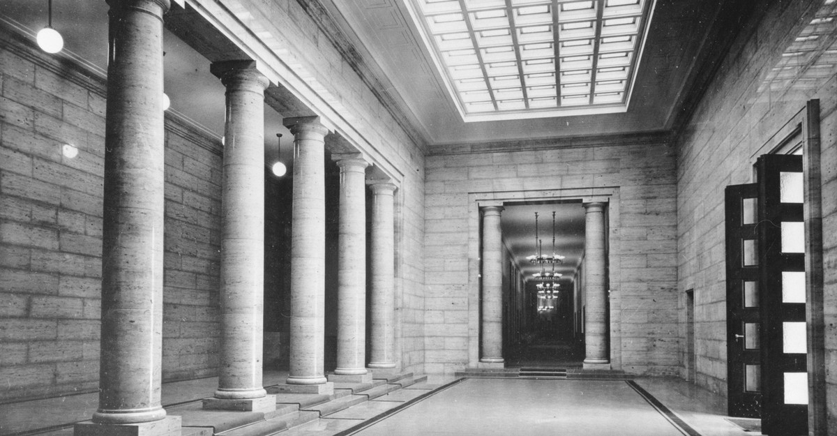 cdn.theatlantic.com image