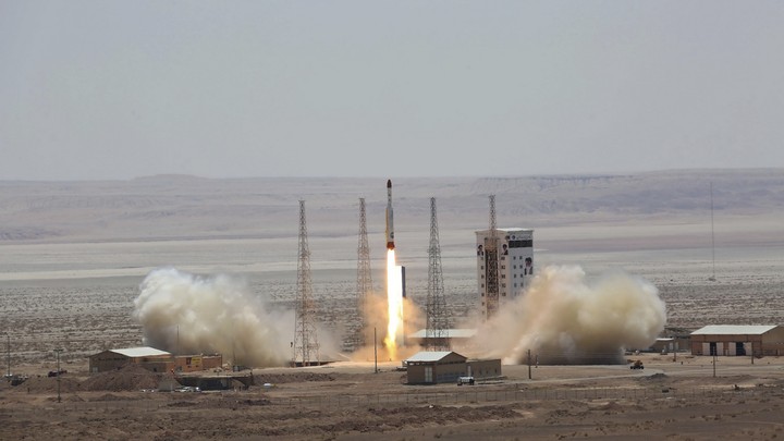 A picture from the official website of the Iranian Defense Ministry claims to show the launch of a satellite-carrying rocket on July 27, 2017.