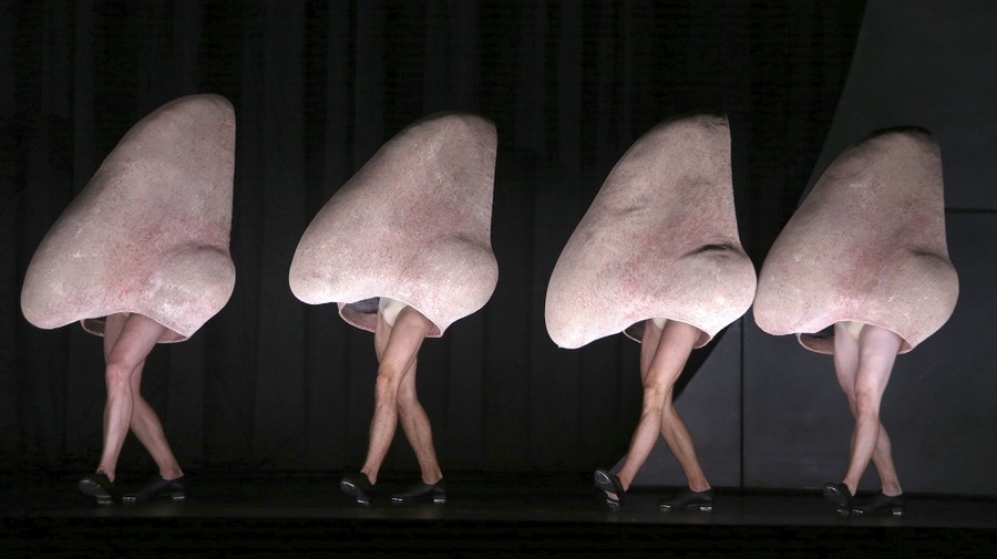 Photos of the Week Dancing Noses, Olympic Jumps, Analog Astronauts