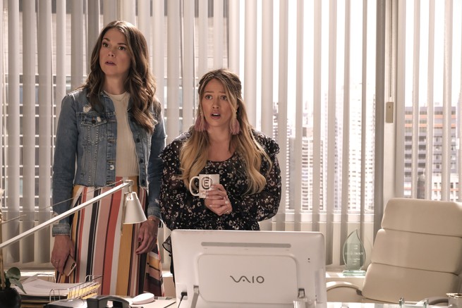 Emily in Paris' Creator Darren Star Responds to French Critics and Gives  Update on 'Younger' Spinoff – The Hollywood Reporter