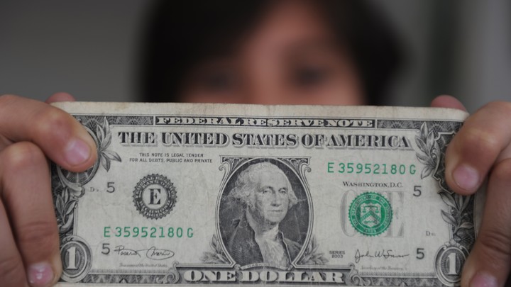 10 One Dollar Bills $1 US Money BEP Bundle 2017 New Consecutive #’s 