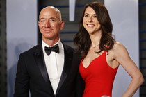 Jeff and MacKenzie Bezos in 2018.