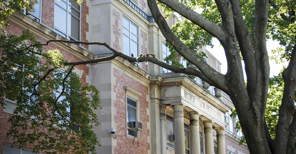 why-a-high-school-in-connecticut-s-richest-county-has-been-failing-for
