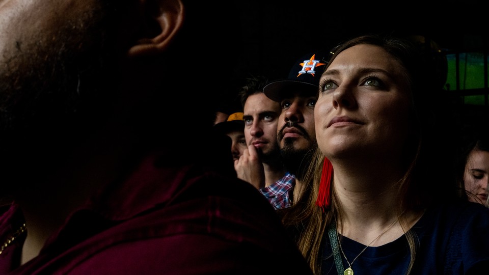 Fans watch the U.S. play the Netherlands on December 3, 2022 at Pitch 25 Beer Park in Houston