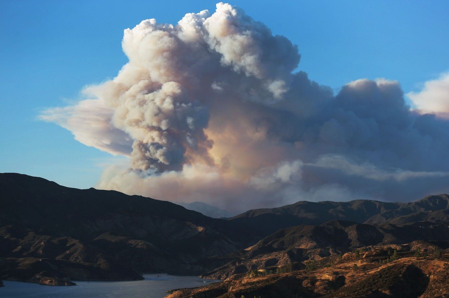 Photos California’s FastMoving Lake Fire The Atlantic