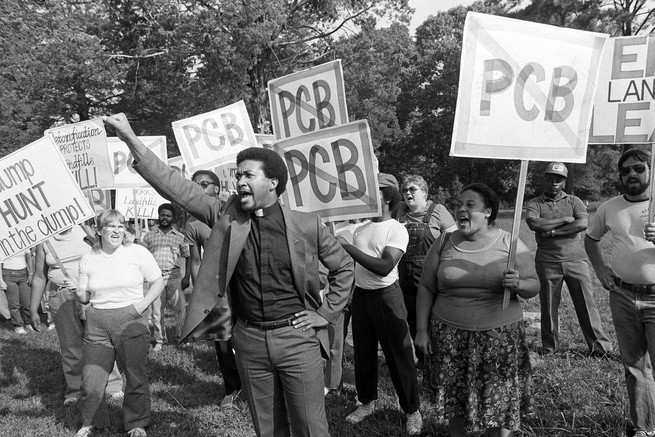 historical image of Rev. Ben Chavis at the Warren County PCB landfill in 1982