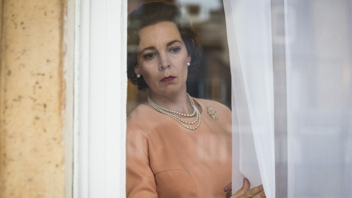 The Crown Season 3 Makes Elizabeth An Absent Queen The Atlantic