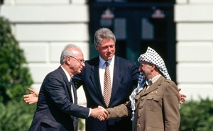 Bill Clinton with Yitzhak Rabin and Yasser Arafat at the White House in 1993.