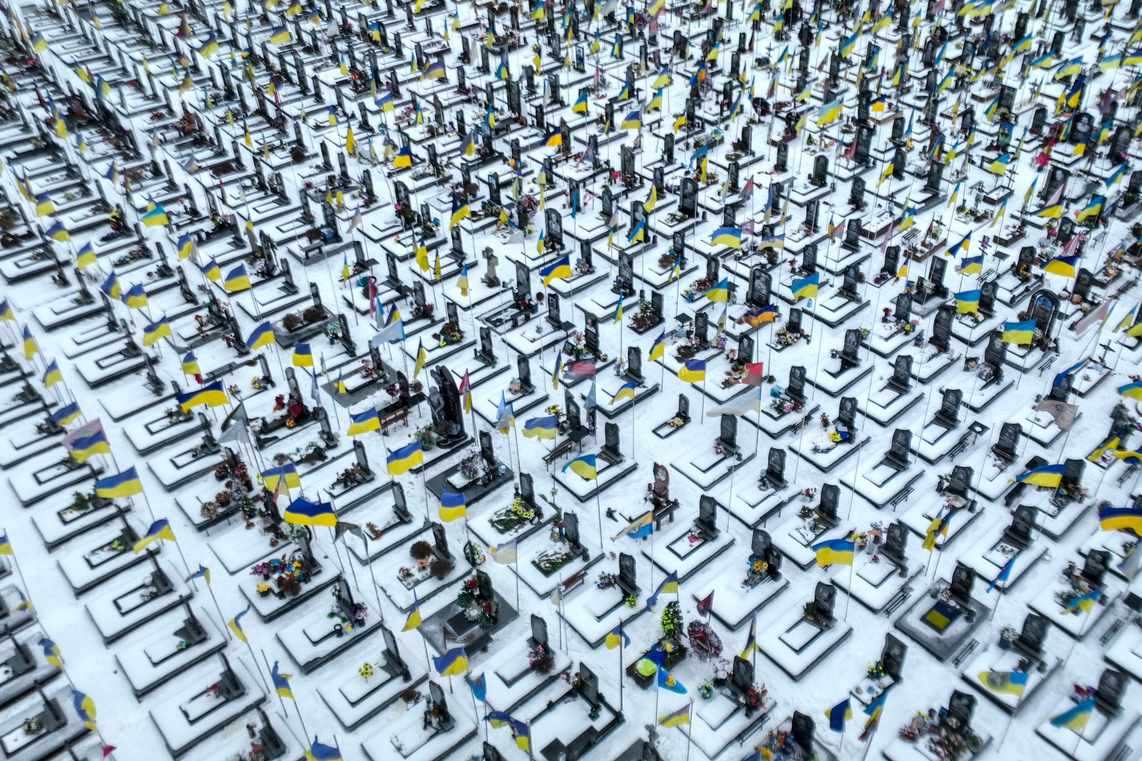 An aerial view of graves of thousands of fallen Ukrainian military personnel.