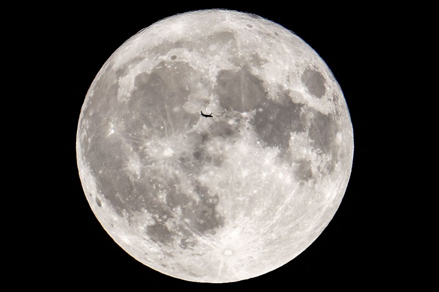 Views of the Sturgeon Supermoon - The Atlantic