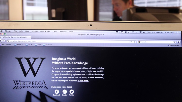 How Does Political Wikipedia Stay Apolitical? - The Atlantic