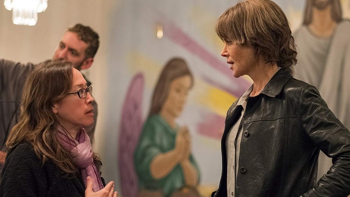 Karyn Kusama and Nicole Kidman on the set of 'Destroyer'