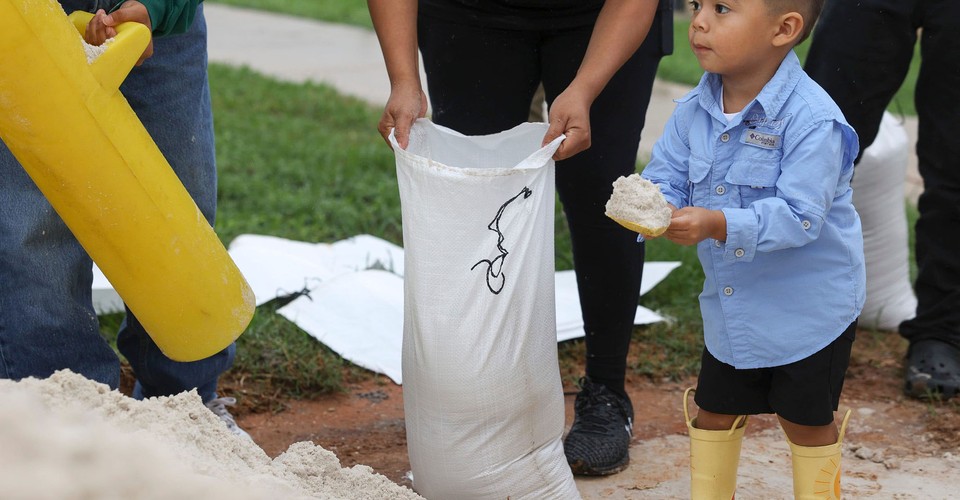 Photos Florida Braces for Milton's Wrath The Atlantic