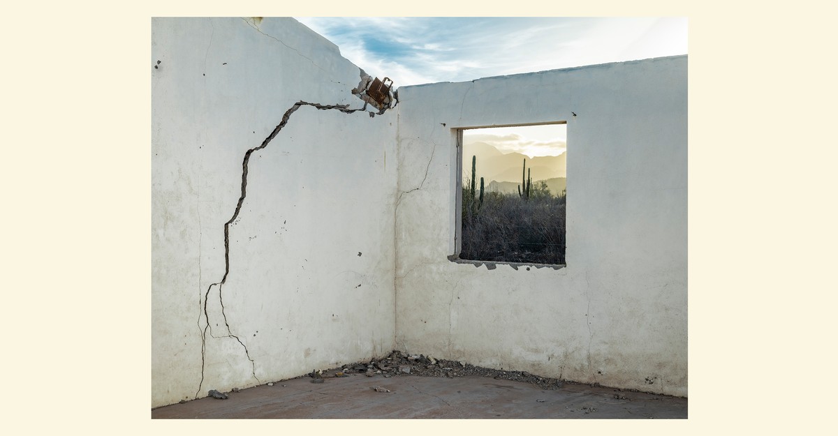 Two Poems by Luis Muñoz