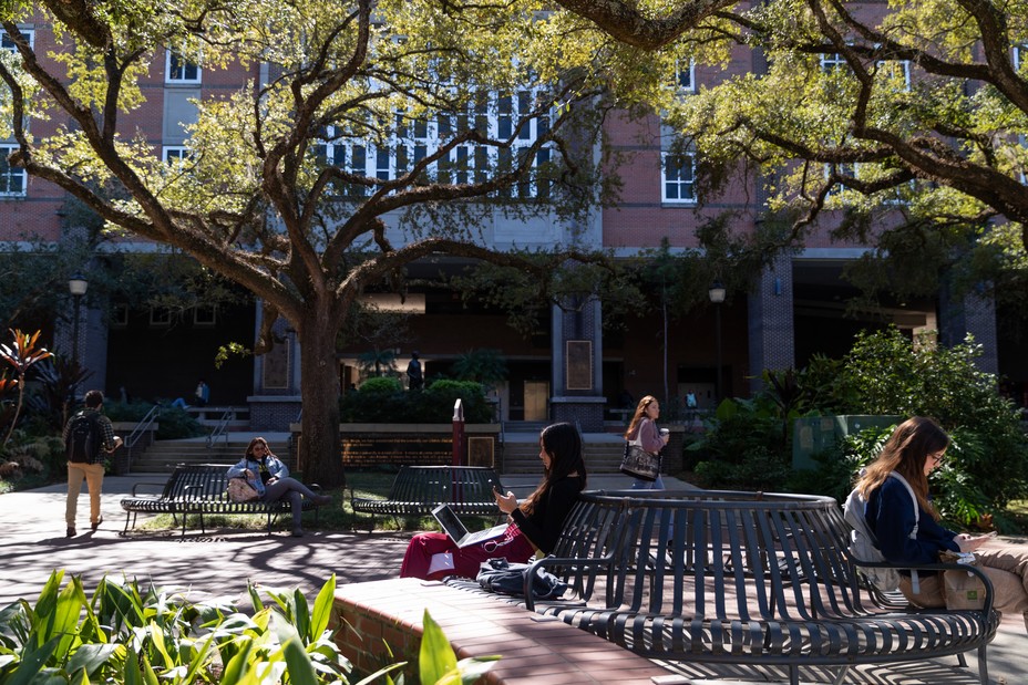 Picture showing the FSU campus