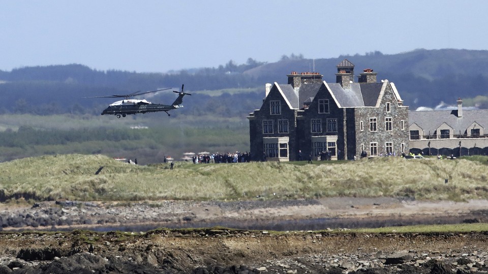 Marine One takes off from Doonbeg