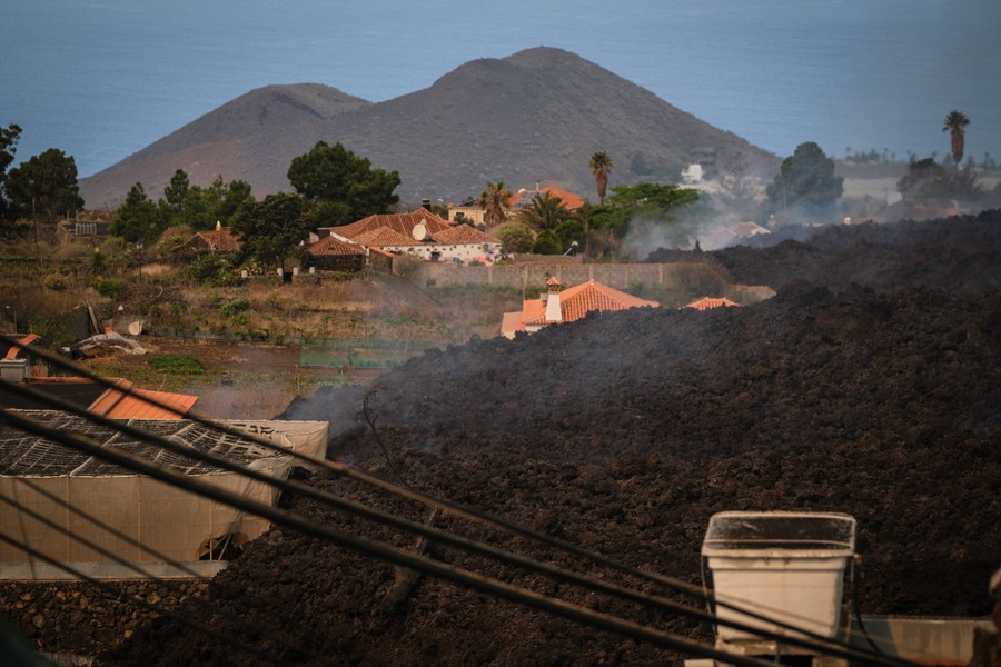 Photos A Destructive Eruption On The Canary Islands The Atlantic 