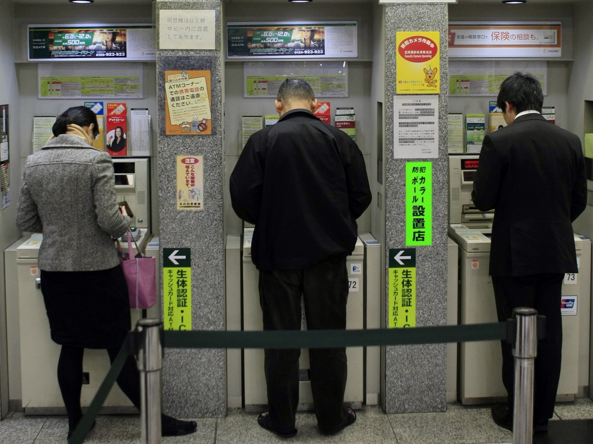 【世界限定100枚】Death NYC　ATM How Did Thieves in Japan Steal $13 Million From Convenience