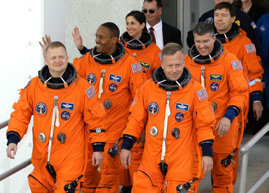 space-shuttle-discovery-s-final-launch-the-atlantic