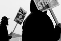 UAW strikers