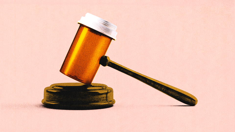 An illustration showing a judge's gavel whose head is a pill bottle