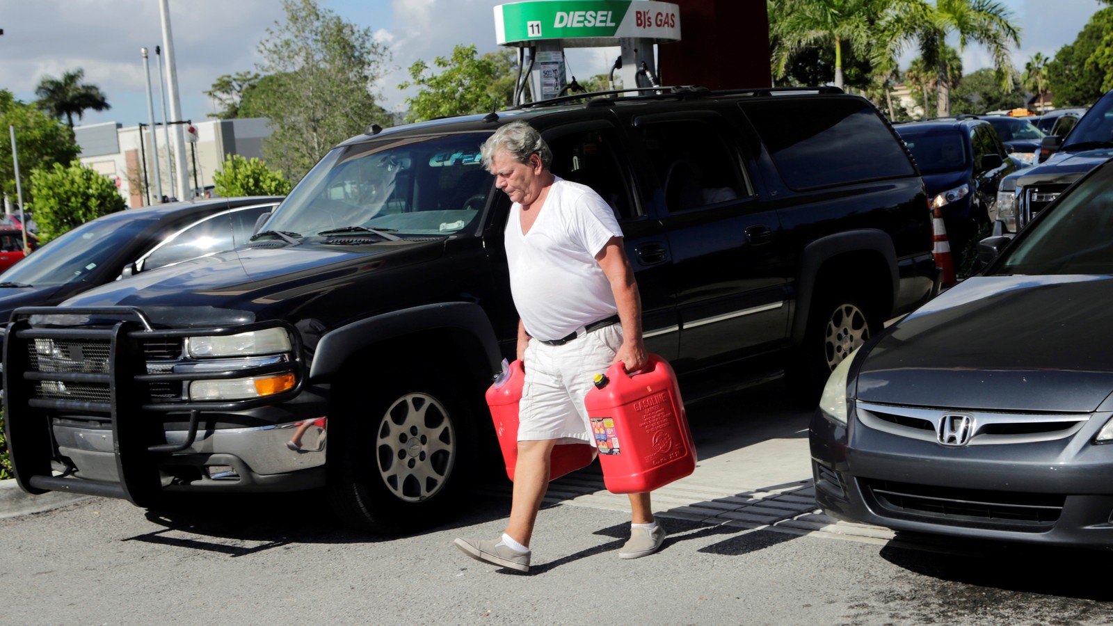The Uncertainties of Being Asked to Work During a Hurricane - The Atlantic