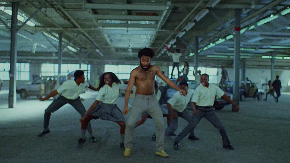 This is america gambino. This is America фильм 2018. This is America актер. Дональд Гловер клип. Это Америка клип