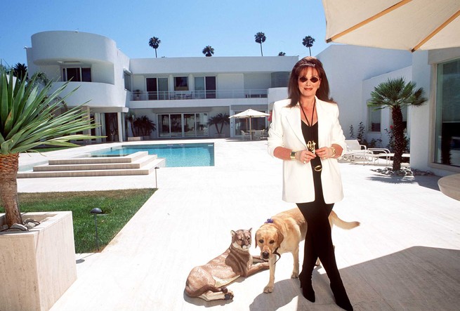 Jackie Collins