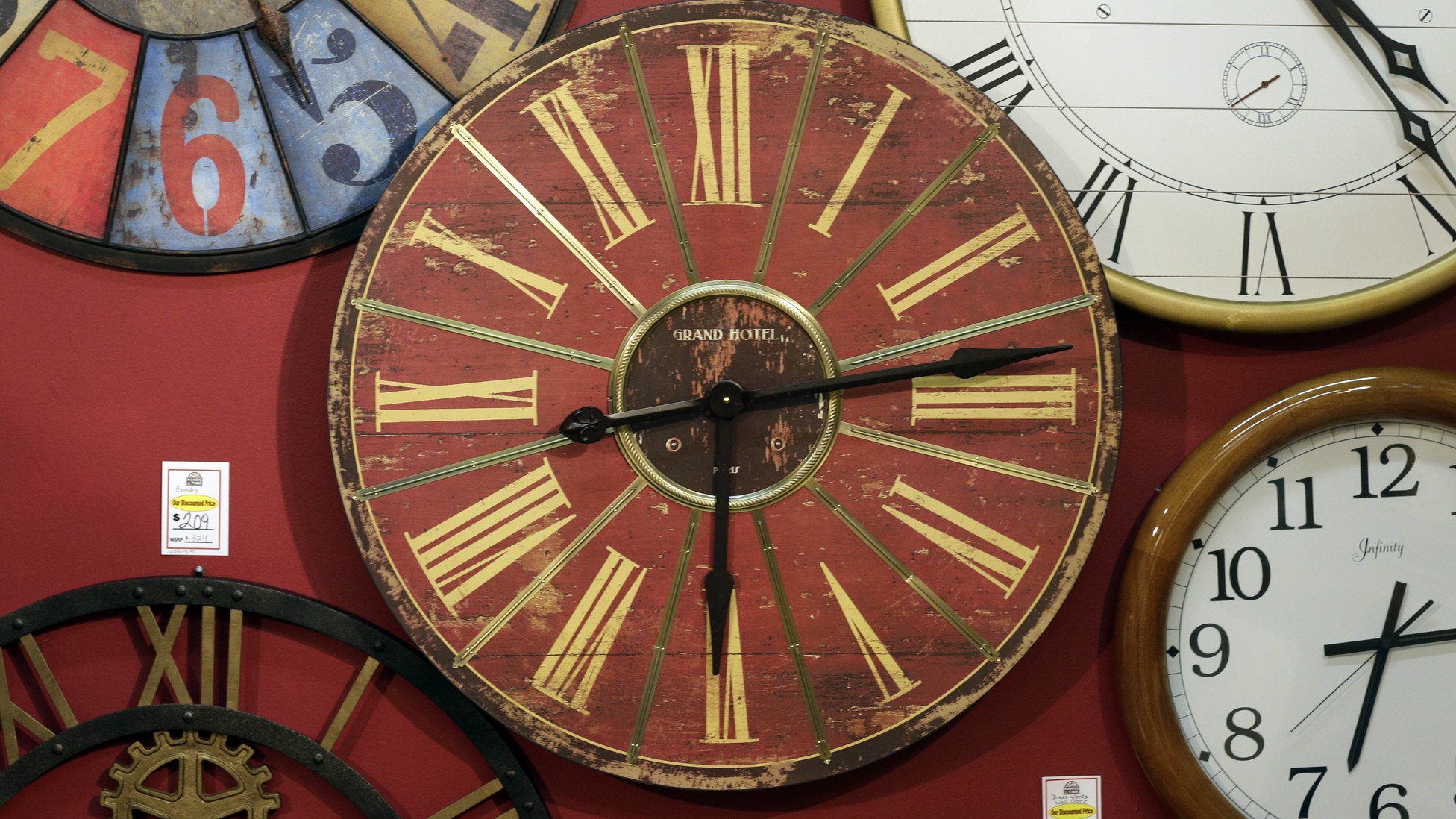 The Ticking Clock in Plath’s ‘Monologue at 3 a.m.’ The Atlantic