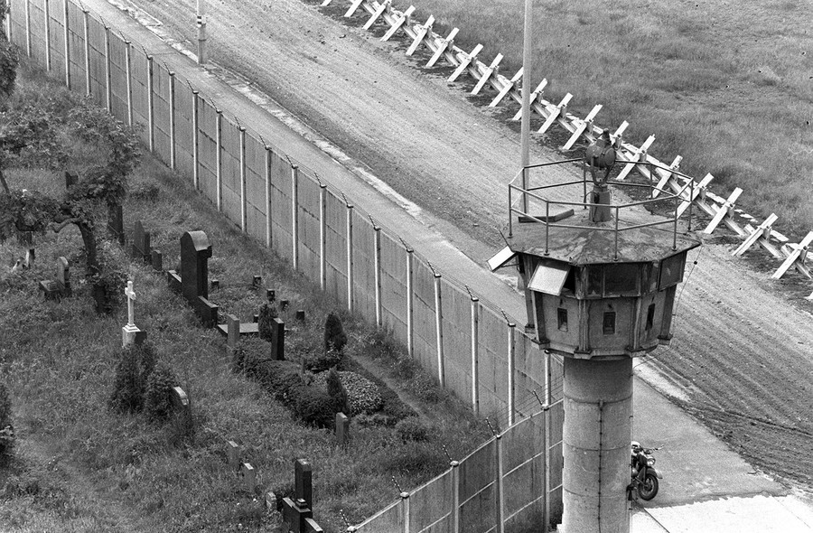 The Berlin Wall, 25 Years After The Fall - The Atlantic