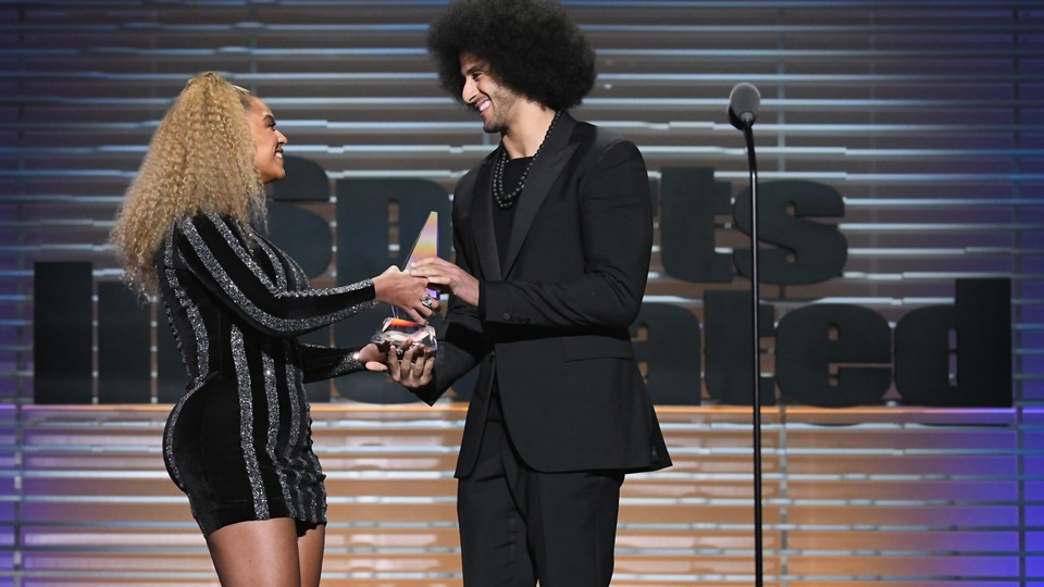 Beyoncé presents Colin Kaepernick the Sports Illustrated Muhammad Ali Legacy Award
