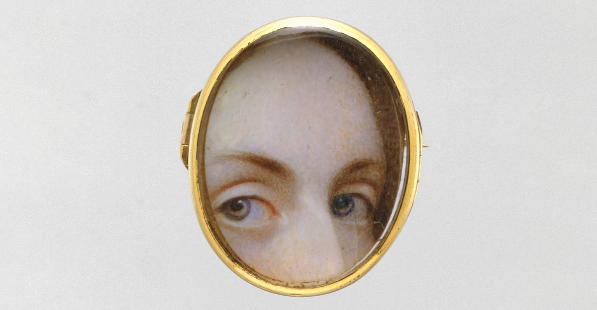 A Novelist Relentlessly in Search of Her Different Selves