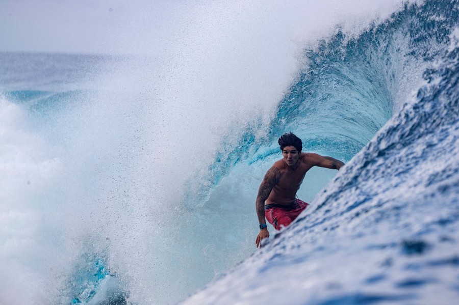 Surfing Teahupo‘o, Photos From Above and Below The Atlantic
