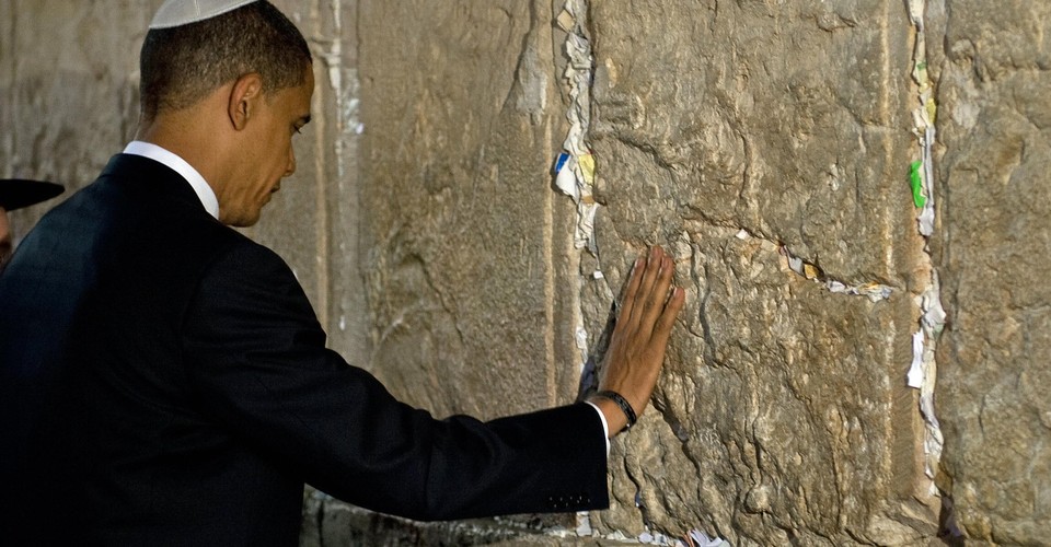 Barack Obama is Going to Synagogue - The Atlantic