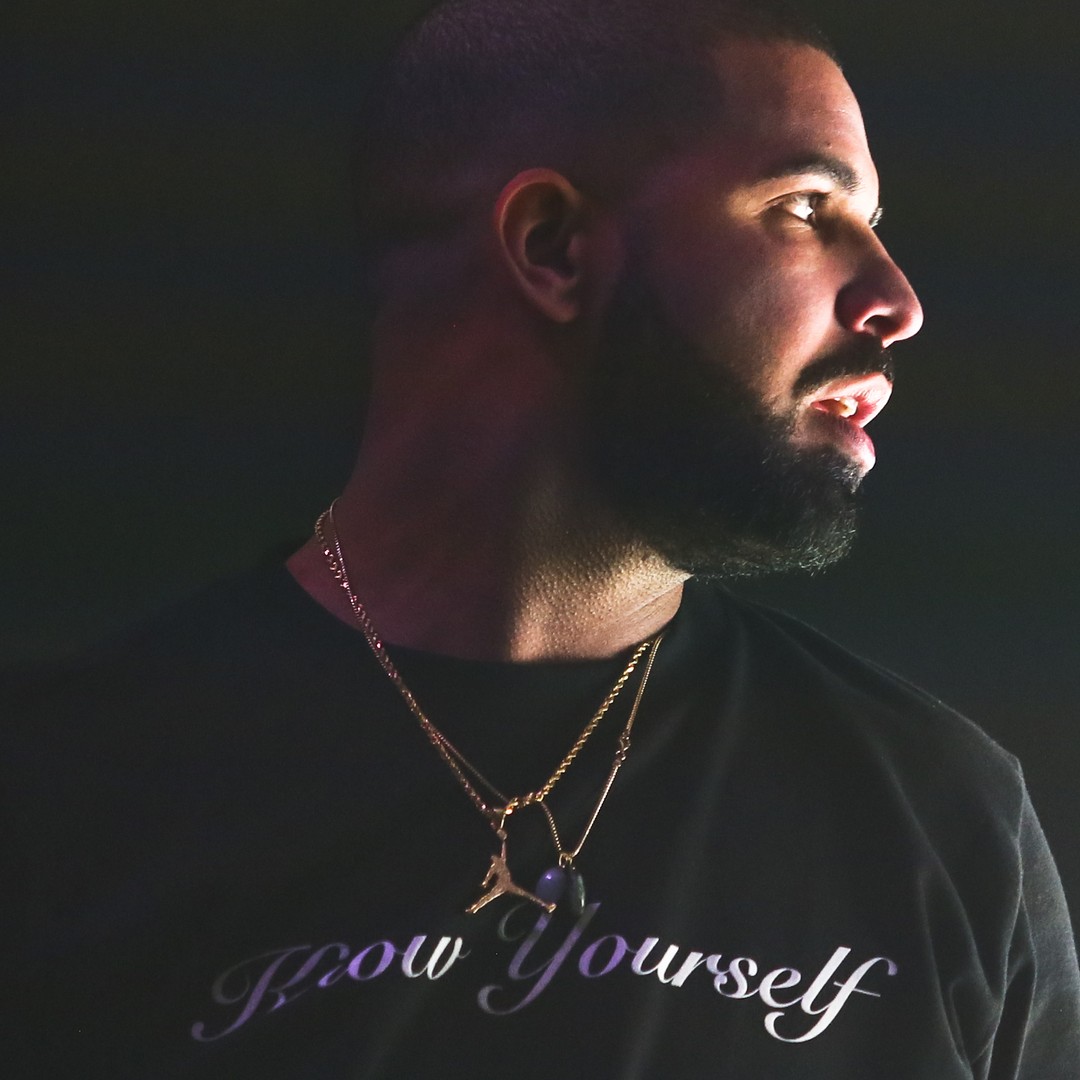 Nike hotsell necklace drake