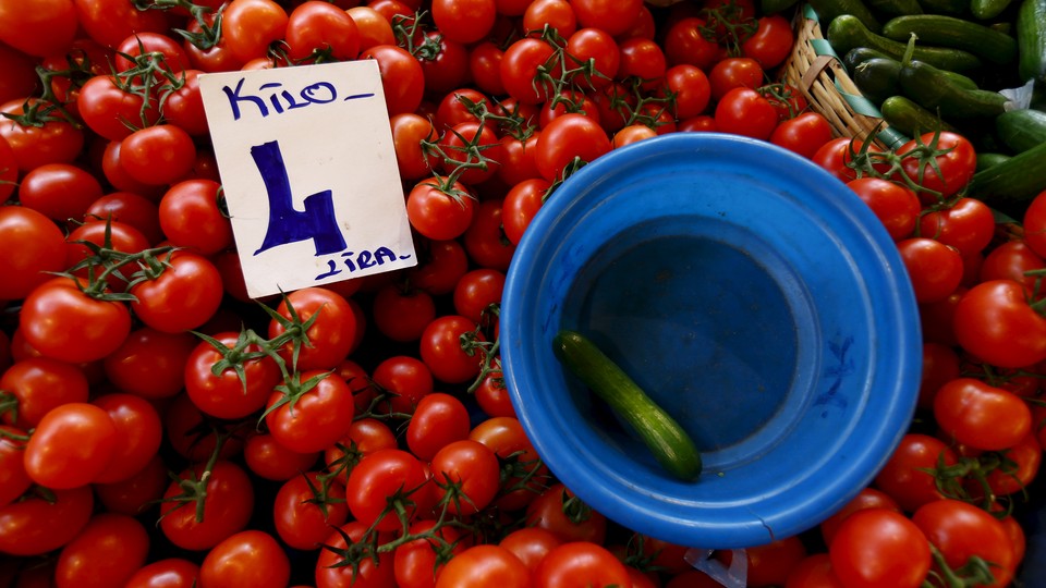 Tomatoes at an Istanbul bazaar