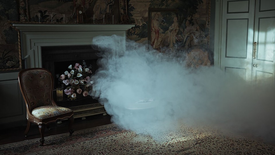 Smoke in the middle of a parlor