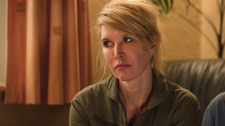 Emma (Julia Davis) in an episode of HBO's 'Sally4Ever'