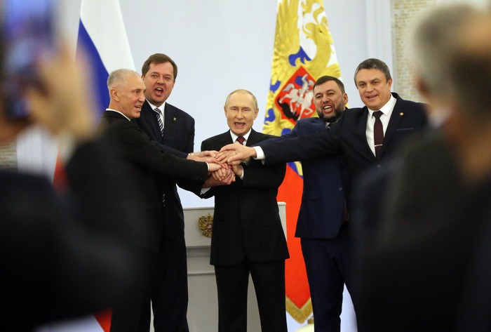 Vladimir Putin meeting with Moscow-appointed heads of four annexed Ukrainian regions