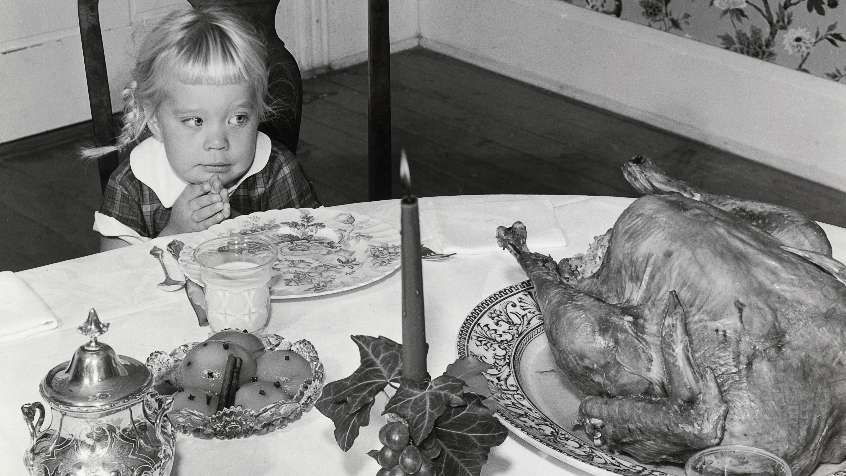 A War on Facts About Thanksgiving Dinner