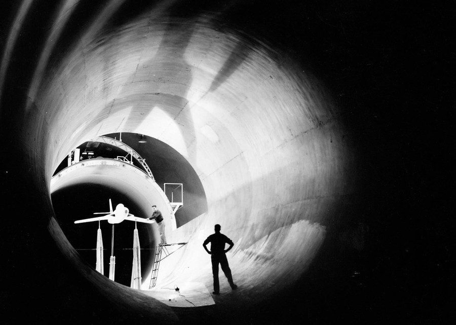 洋書 High speed wind tunnel testing Amazon.com: High-speed wind tunnel testing: Alan Pope