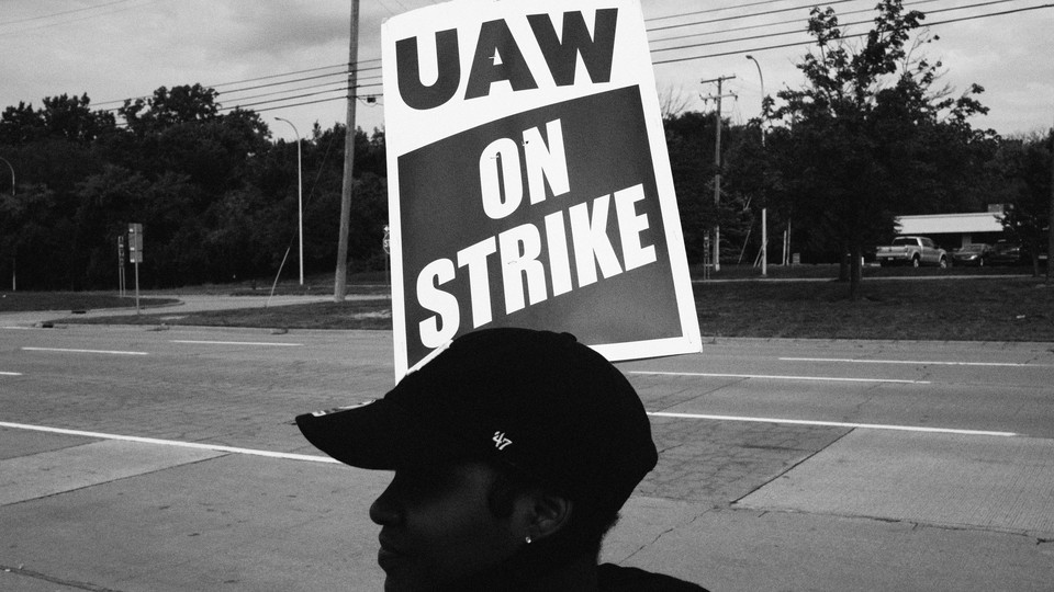 A striking UAW worker on the picket line