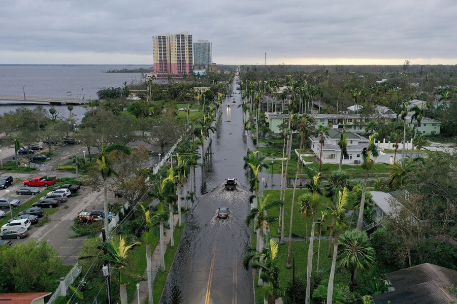 Early Photos of Hurricane Ian's Landfall in Florida The Atlantic