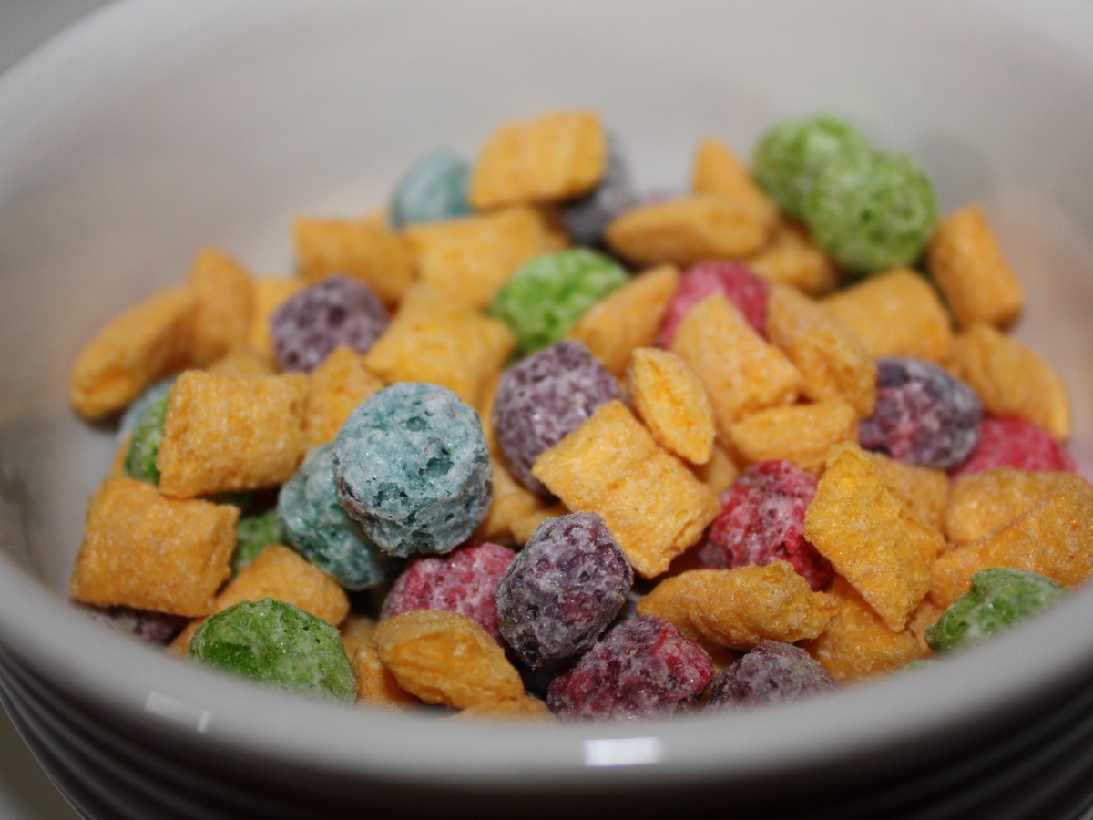 Bringing breakfast to you! Experience Cerealicious bliss! #fruitloops , cereal
