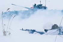 Russian soldiers attend a military training at the Yurginsky training ground.